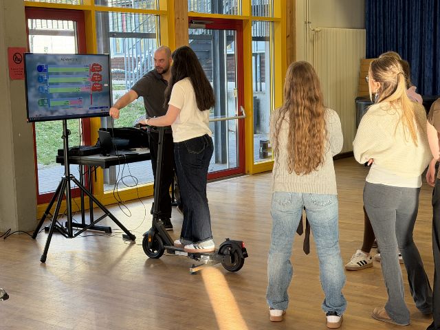 Wer fährt, bleibt nüchtern - Initiative DON’T DRINK AND DRIVE baut Präventionsarbeit an Schulen aus